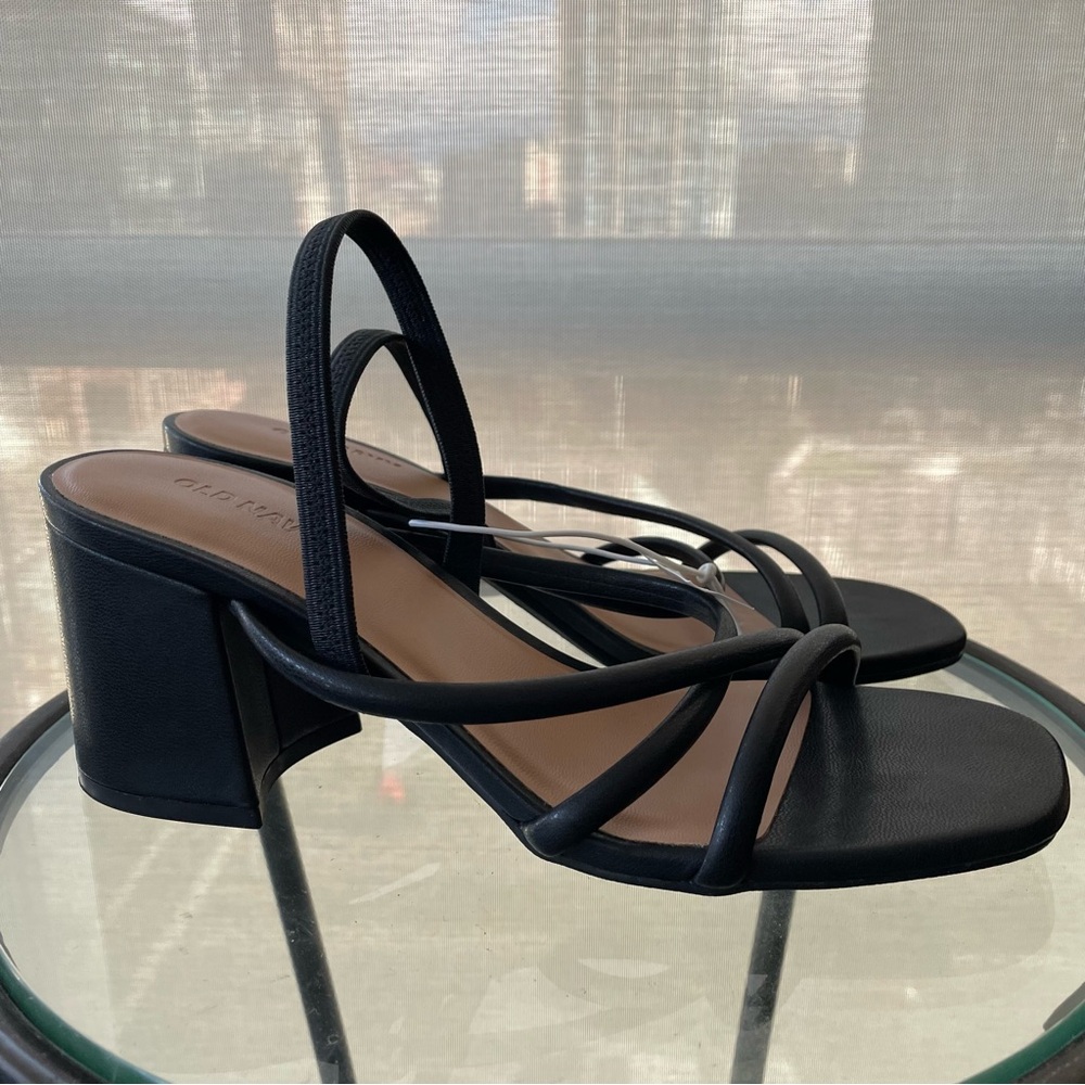 Old Navy Black Strappy Heels NWT Size 7